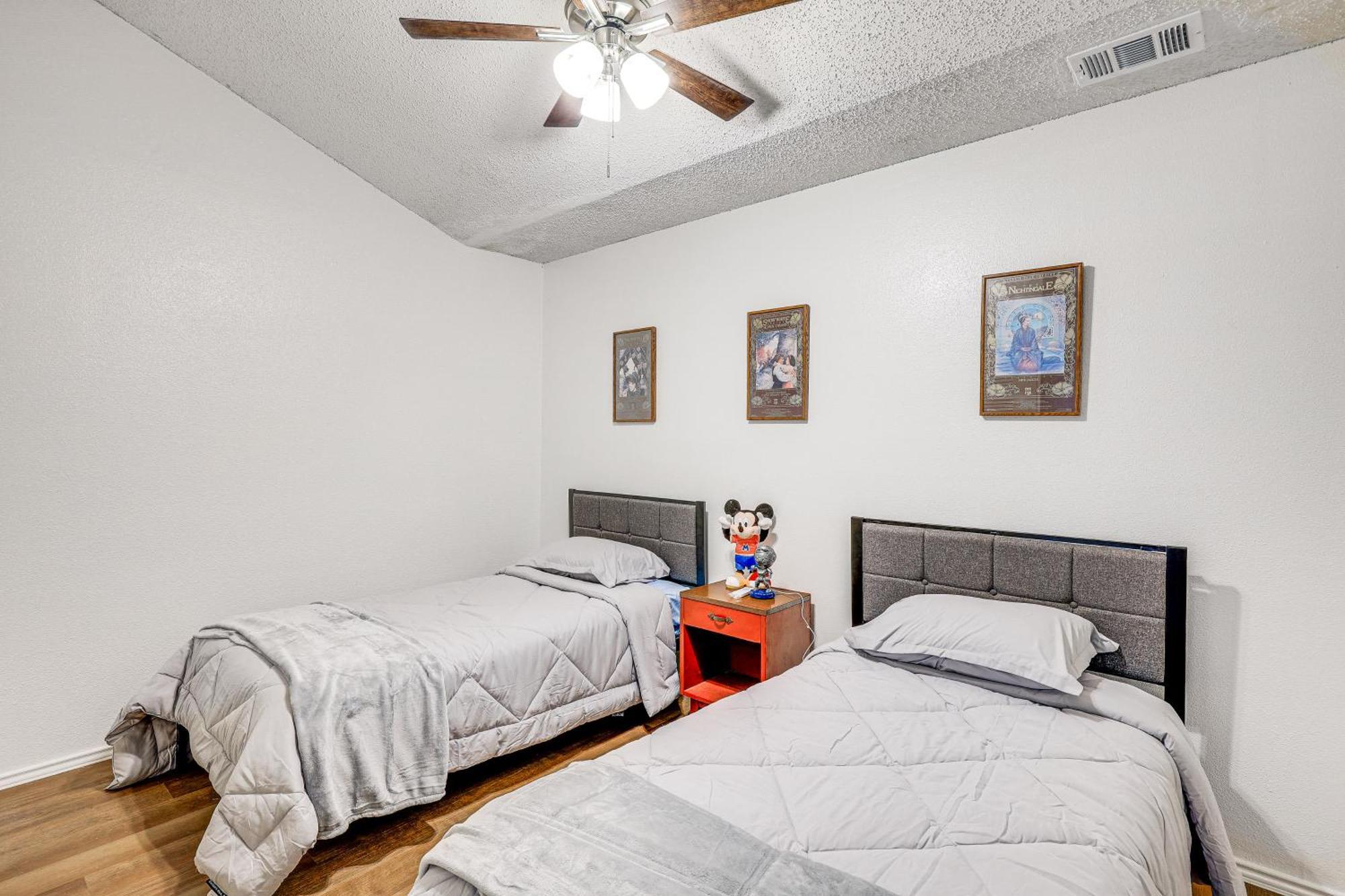 Spacious San Antonio Home Google Fiber, Game Room Extérieur photo